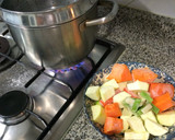 Foto del paso 1 de la receta: Pure de calabacín, calabaza y ajos tiernos