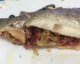 Foto del paso 9 de la receta: Trucha rellena de jamón y piñones