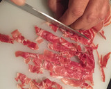 Foto del paso 2 de la receta: Trucha rellena de jamón y piñones