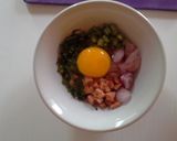 Foto langkah ke 3 dari resep Telur Dadar Aneka Isi.