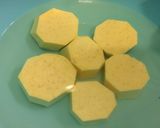 A picture of step 1 of "Ikinari" dumpling .