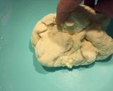 A picture of step 2 of "Ikinari" dumpling .