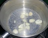 Foto langkah ke 1 dari resep Sup Telur Kocok Sederhana.