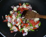 Foto langkah ke 5 dari resep Oseng Pedas Gurih Dendeng Sapi Manis.