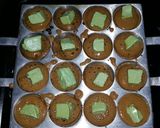 Foto langkah ke 12 dari resep Kue Cubit Durian, Coklat, Keju, Greentea.