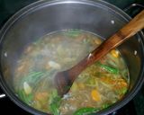 Foto langkah ke 4 dari resep Sup Rawit Kuah Asam.