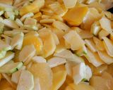 Foto del paso 2 de la receta: Tortilla de patatas, calabacín y guisantes