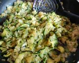 Foto del paso 2 de la receta: Quiche de calabacín cebolleta y puerro