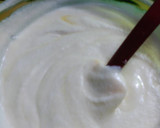 Foto del paso 5 de la receta: Pastelitos de moras con mousse de chocolate blanco y vainilla.