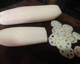 Hình bước làm 1 của món Củ sen ngâm chua ngọt giải nhiệt ngày nóng
