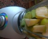 Foto del paso 2 de la receta: Jugo de aloe vera, pepino y manzana enriquecido con agua de Mar