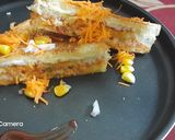 A picture of step 6 of Cheesy Twist Veggie Sandwich.