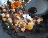 Foto langkah ke 3 dari resep Tumis pokchoy, tempe, jamur kuping.