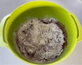 A picture of step 1 of Chocolate and beetroot muffins.