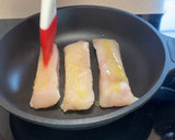 Foto del paso 9 de la receta: Lingotes de merluza en caldo oriental