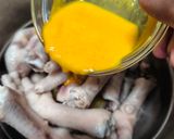 Foto langkah ke 2 dari resep Sup Ceker Kuah Kuning.