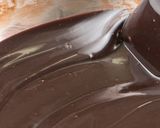 A picture of step 8 of Mini Baileys Oreo Cheesecakes.