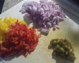 A picture of step 2 of Turkey nachos.