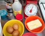 Foto del paso 1 de la receta: Budín 4/4 o clásico