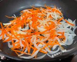 A picture of step 3 of Korean-Style Soy-Glazed Fish Cakes.