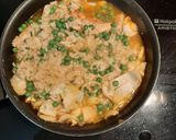 Une image de l'étape 5 de Poulet au Riz et Petits Pois.