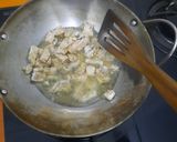 Foto langkah ke 2 dari resep Tumis Daging Saos Tiram #dapurelbeweek21.