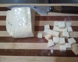 Foto del paso 2 de la receta: Queso ahumado en aceite con hierbas. Patagonia pura y dura.