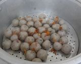 Foto langkah ke 4 dari resep Cilok Saus Pedas.