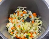 Foto del paso 2 de la receta: Sopa de verduras con fideos y garbanzos