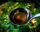 Hình bước làm 5 của món Canh Rau Tập Tàng Nấu Tôm
