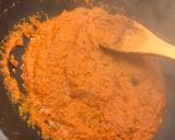 A picture of step 4 of Mushroom Matar.
