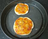 மினி பிட்சா(mini pizza recipe in tamil) ரெசிபி ஸ்டேப் 5 புகைப்படம்