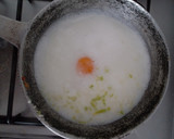 Foto del paso 1 de la receta: Changua con arepa