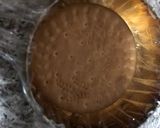 A picture of step 2 of Icecream Marie Sandwich.