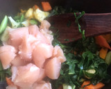Foto del paso 1 de la receta: “Come y calla” de Vianca 😋 con verduras y pollo