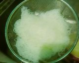Foto langkah ke 1 dari resep Putu Ayu Bihun Merah Putih.