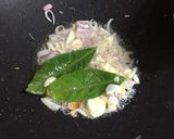 A picture of step 1 of Napa Cabbage with Meatballs and Eggs.