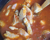 Foto del paso 2 de la receta: Pollo en tomate con aprovechamiento