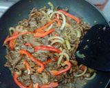 Foto langkah ke 4 dari resep Sapi Lada Hitam Praktis.
