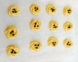Hình bước làm 4 của món Chocolate chips cookies 