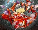 Foto langkah ke 2 dari resep Sambal Goreng Udang, Pete dan Telur.