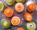 Hình bước làm 4 của món Bánh trung thu ngàn lớp kiểu Triều Châu (Teochew Spiral Yam Moon Cake)
