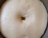 Hình bước làm 3 của món Bánh mỳ nhân đậu đỏ hình hoa (Red Bean Flower Buns)