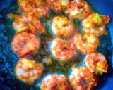 Hình bước làm 4 của món Cơm chiên dứa kiểu Thái (khao phat sapparot)