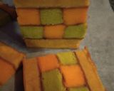Foto langkah ke 4 dari resep Bolu lapis dadu.