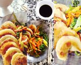 Foto del paso 14 de la receta: Gyozas - Jiaozi (饺子 en chino) / Gyōza (ギョーザ o ギョウザ en japonés)