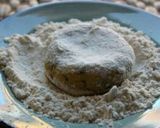 A picture of step 4 of Methi thepla.