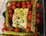 Foto del paso 2 de la receta Pasta con feta, tomates cherry y espárragos verdes al horno