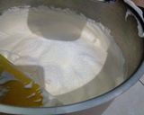 Foto langkah ke 3 dari resep Bolu Gulung Meranti oleh² khas Medan.