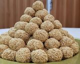 صورة لخطوة 6 من وصفة كرات السمسم (كماتيل)